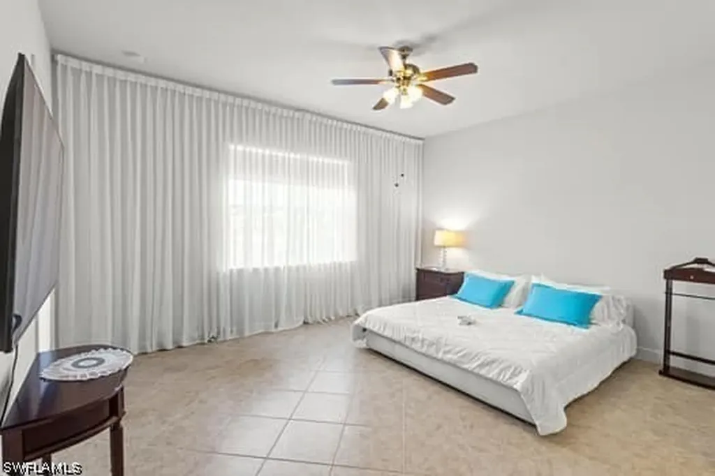 8066 Princeton Drive Naples FL 34104