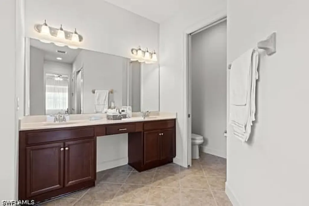 8066 Princeton Drive Naples FL 34104