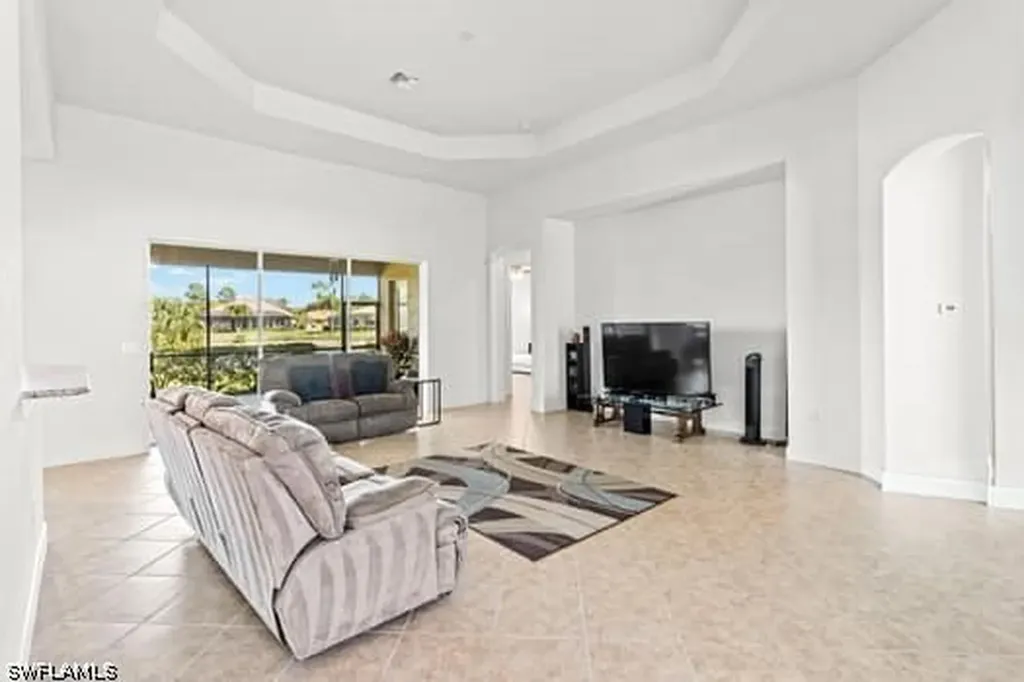 8066 Princeton Drive Naples FL 34104