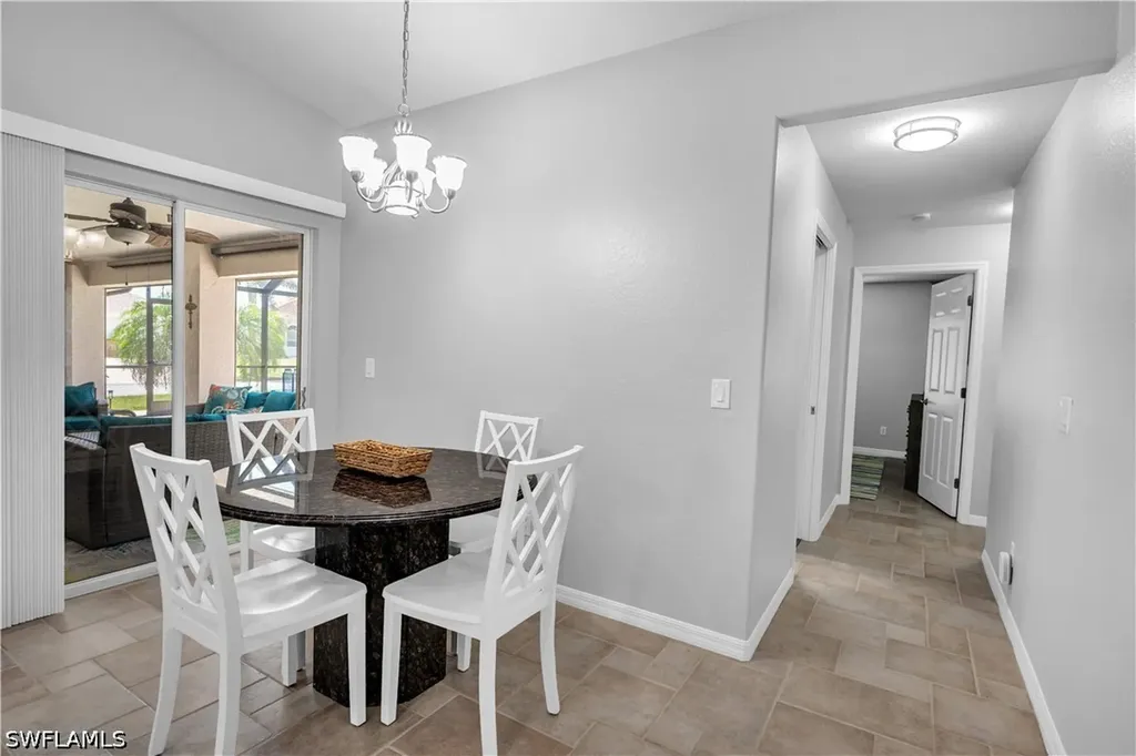 3142 SE 22nd Place Cape Coral FL 33904