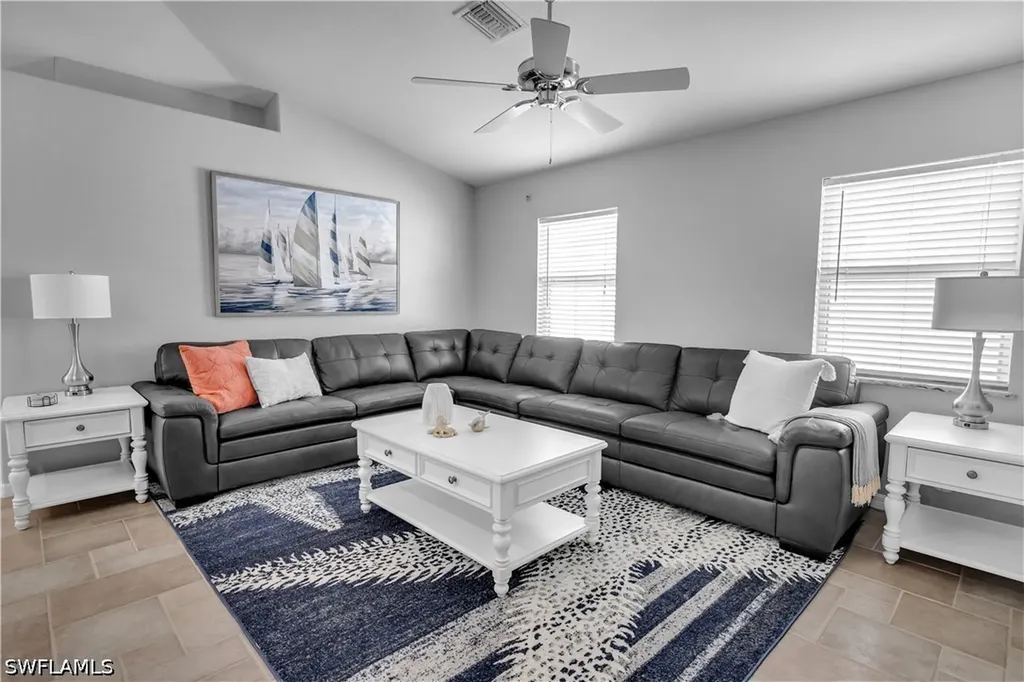 3142 SE 22nd Place Cape Coral FL 33904