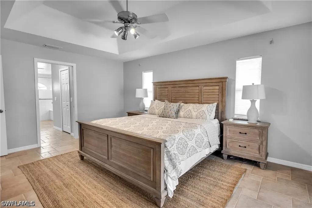 3142 SE 22nd Place Cape Coral FL 33904