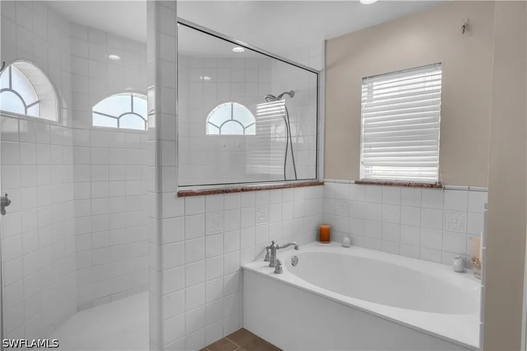 3142 SE 22nd Place Cape Coral FL 33904