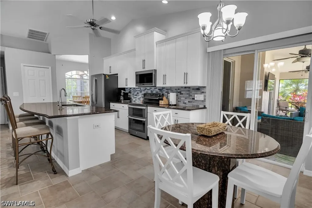 3142 SE 22nd Place Cape Coral FL 33904