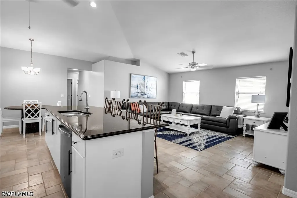 3142 SE 22nd Place Cape Coral FL 33904