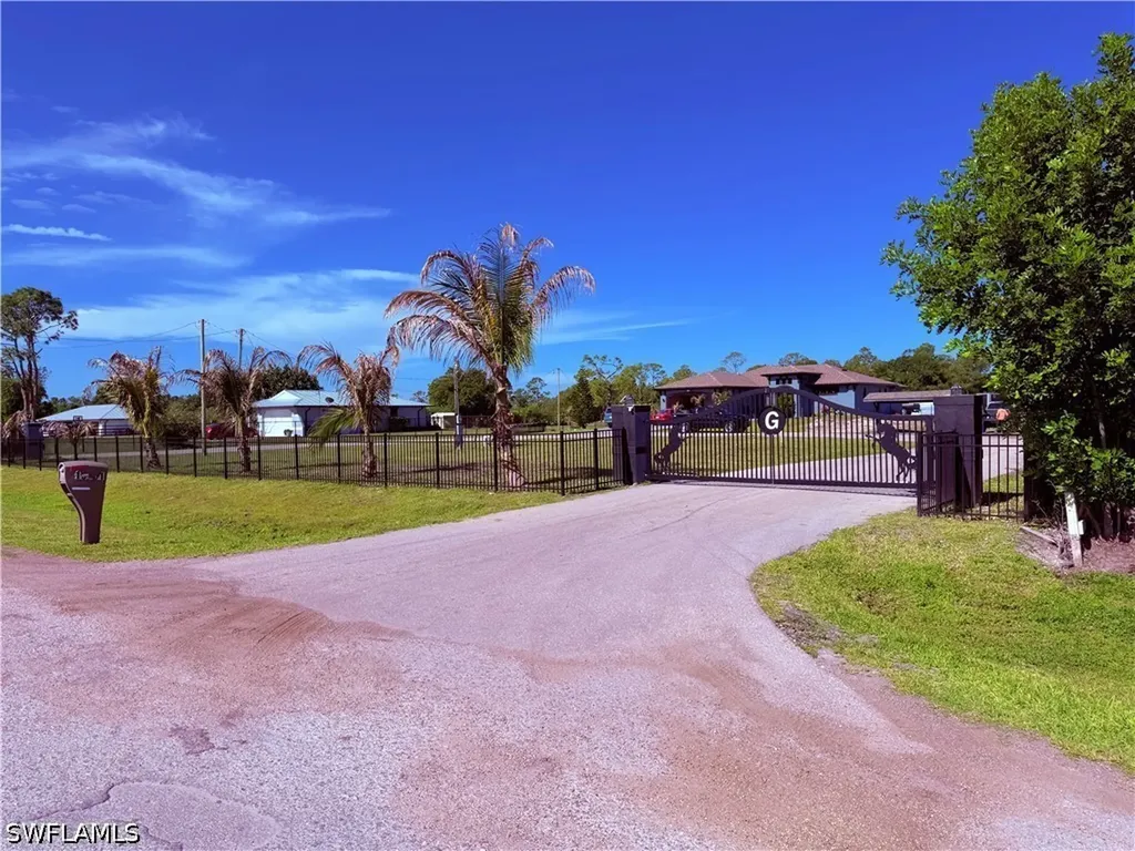 19781 Woodbridge Lane North Fort Myers FL 33917