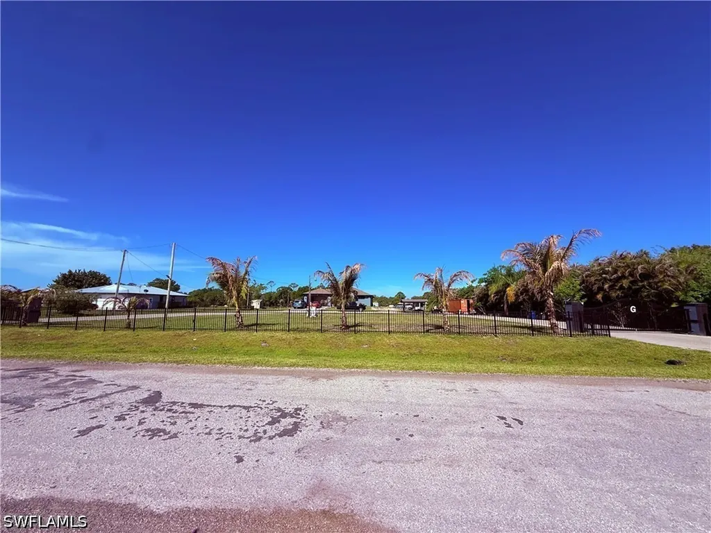 19781 Woodbridge Lane North Fort Myers FL 33917