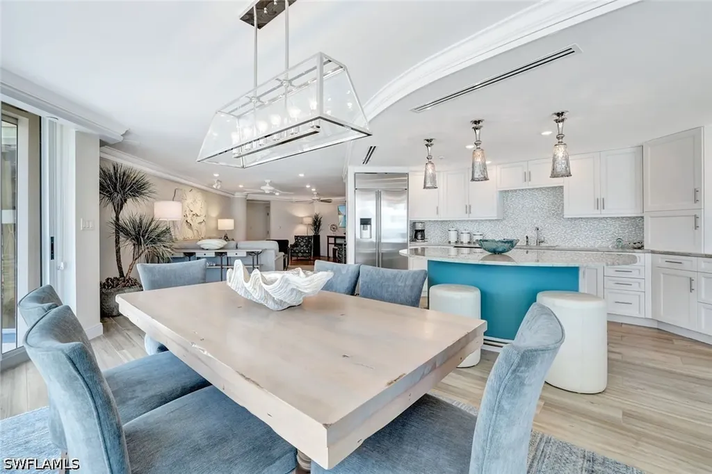 4041 Gulf Shore Boulevard N Naples FL 34103