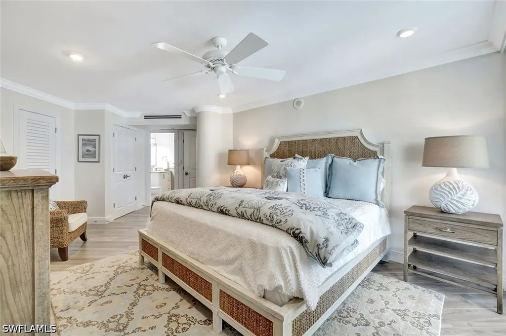 4041 Gulf Shore Boulevard N Naples FL 34103