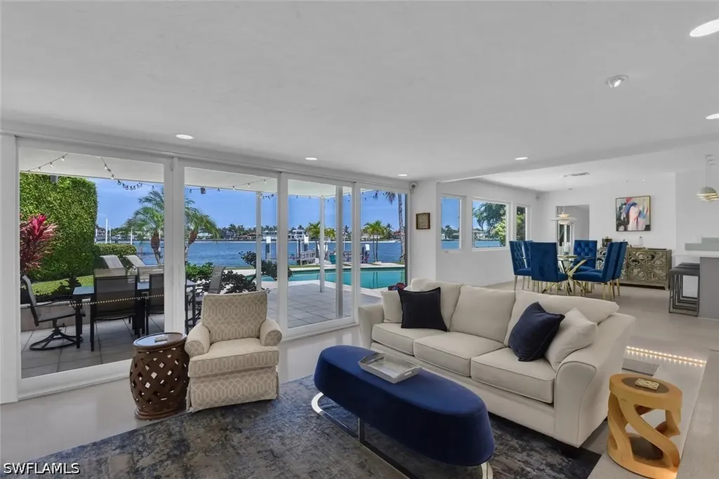2143 Marina Drive Naples FL 34102