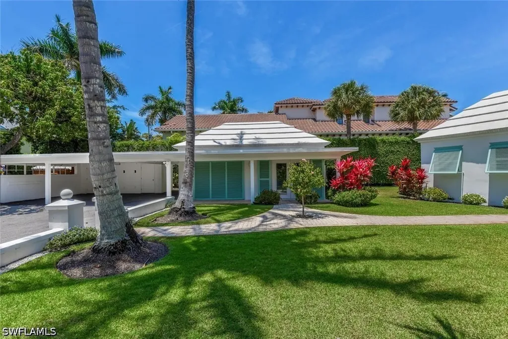 2143 Marina Drive Naples FL 34102