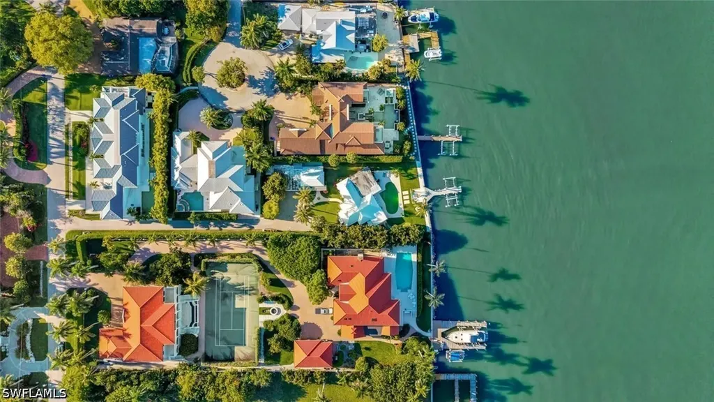 2143 Marina Drive Naples FL 34102
