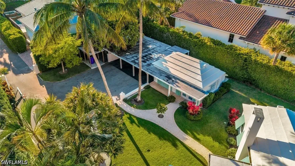 2143 Marina Drive Naples FL 34102
