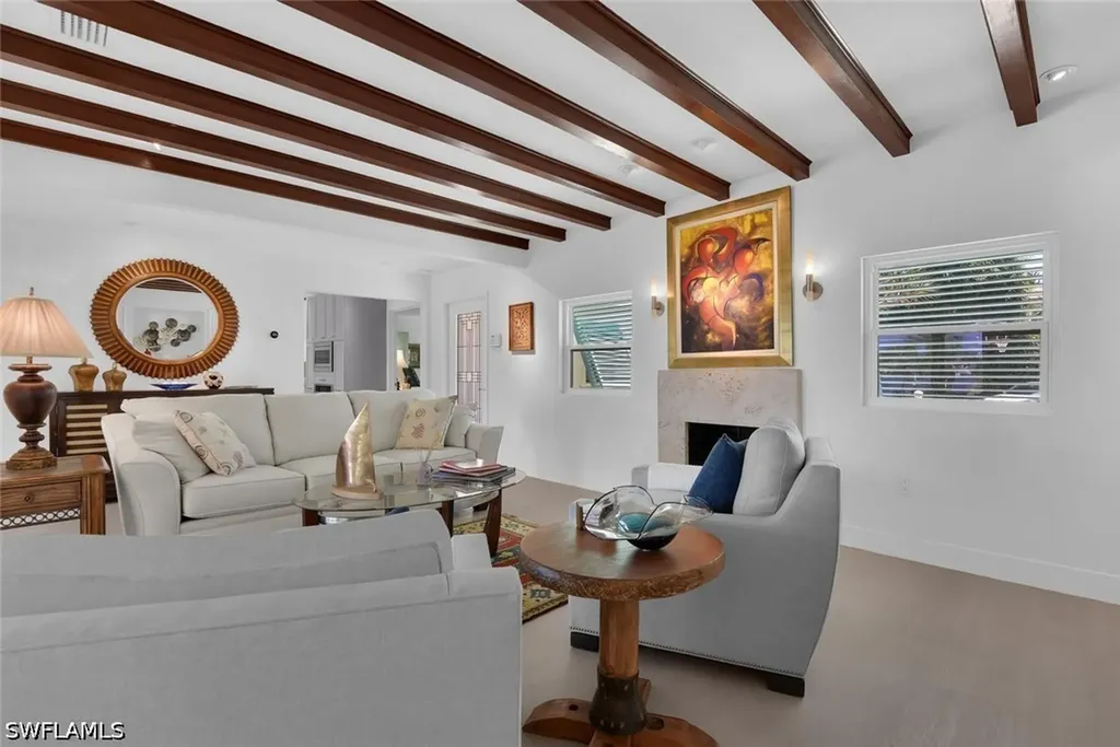 2143 Marina Drive Naples FL 34102