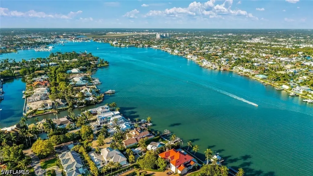 2143 Marina Drive Naples FL 34102