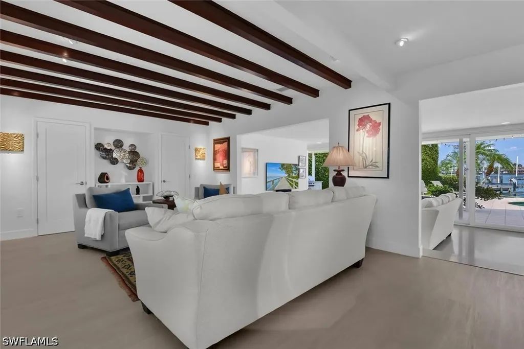 2143 Marina Drive Naples FL 34102