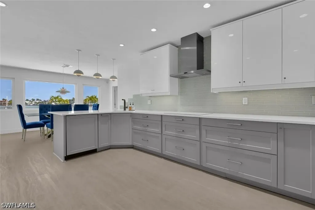 2143 Marina Drive Naples FL 34102