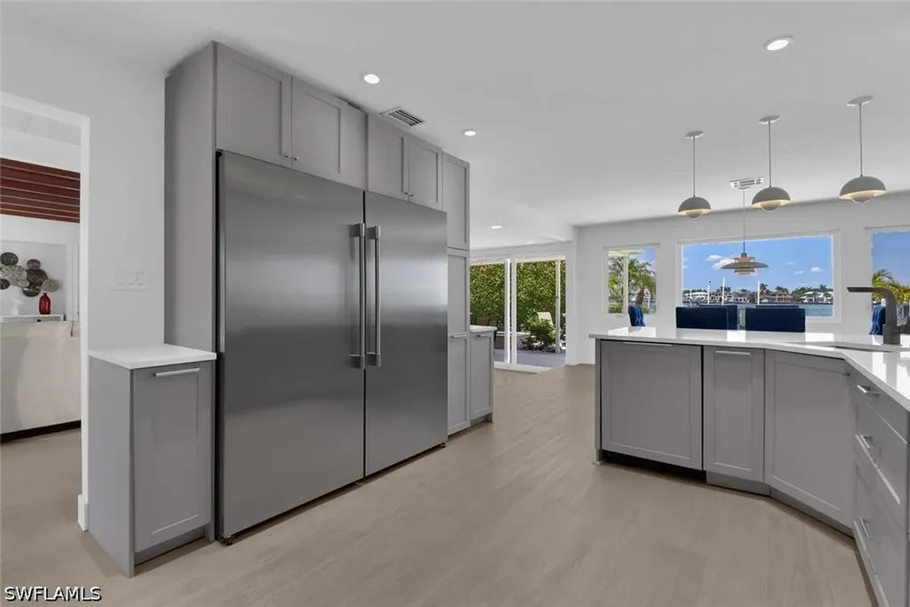 2143 Marina Drive Naples FL 34102