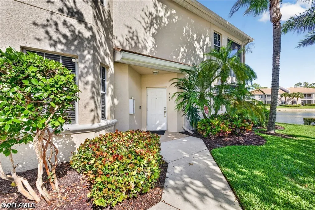 6295 Wilshire Pines Circle Naples FL 34109
