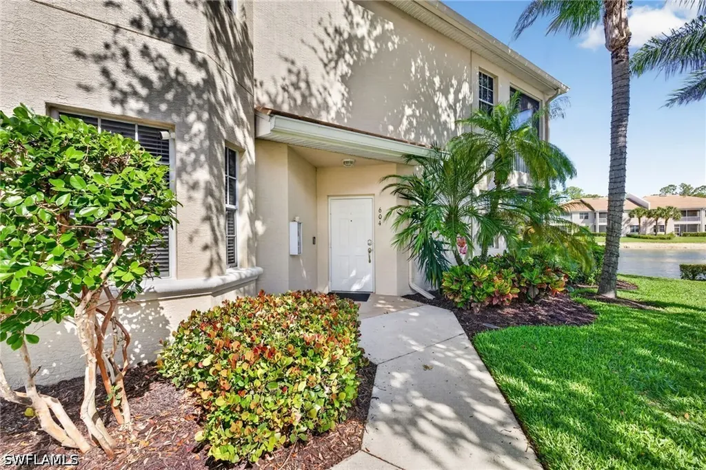 6295 Wilshire Pines Circle Naples FL 34109