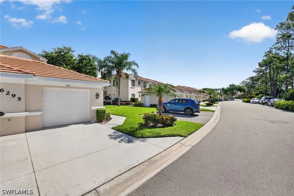 6295 Wilshire Pines Circle Naples FL 34109