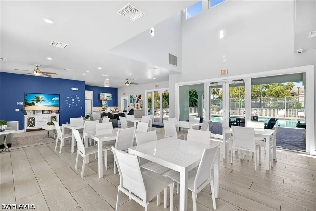 6295 Wilshire Pines Circle Naples FL 34109