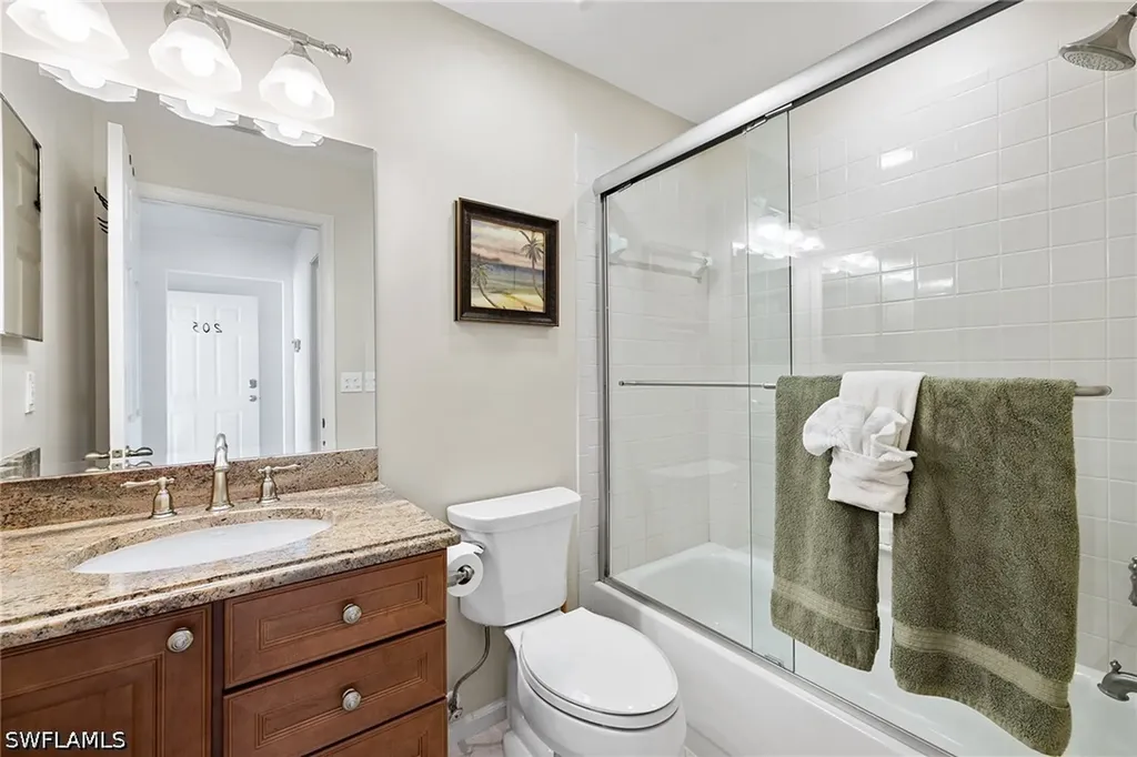 6900 Dennis Circle Naples FL 34104