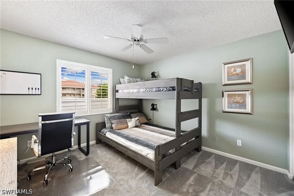 6900 Dennis Circle Naples FL 34104
