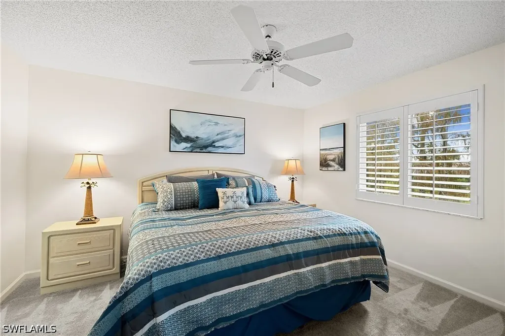 6900 Dennis Circle Naples FL 34104