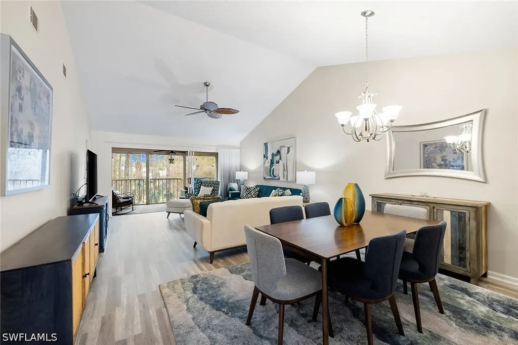 6900 Dennis Circle Naples FL 34104
