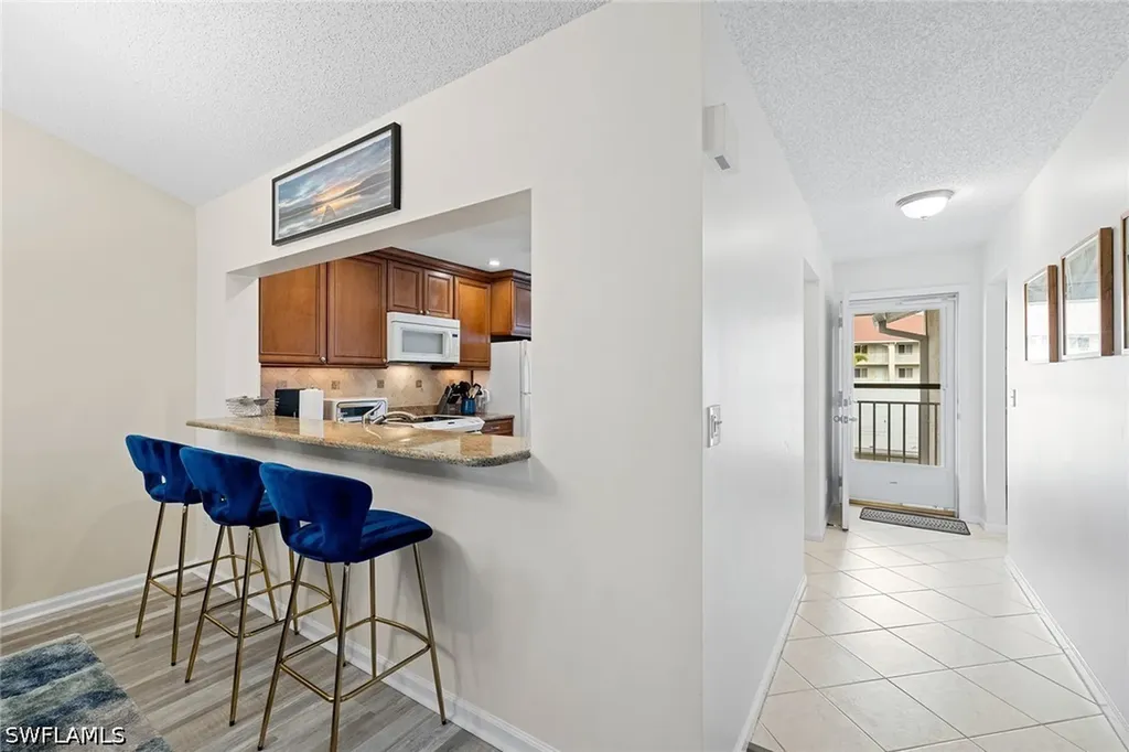6900 Dennis Circle Naples FL 34104