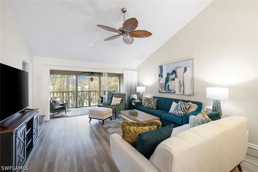 6900 Dennis Circle Naples FL 34104