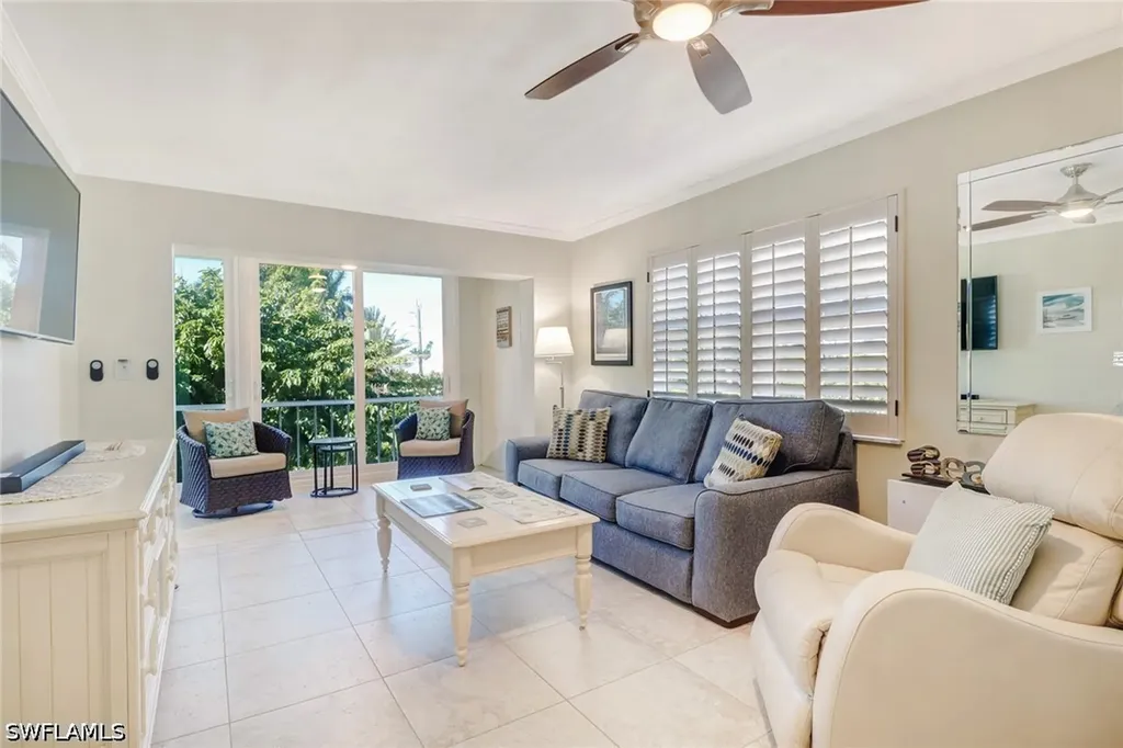 1051 3rd Street S Naples FL 34102
