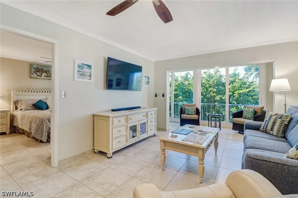 1051 3rd Street S Naples FL 34102