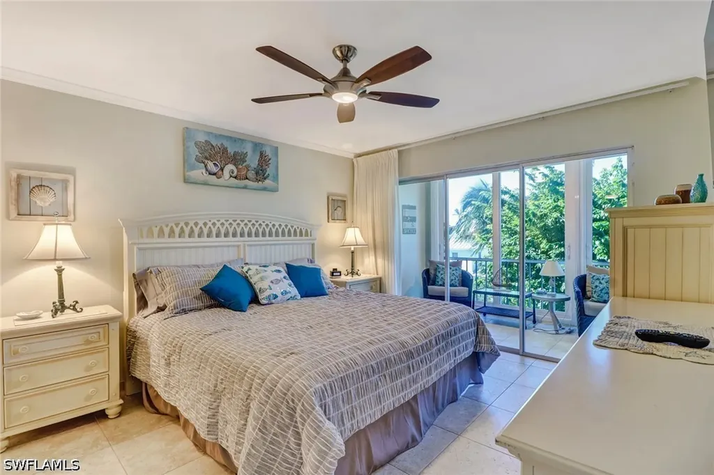 1051 3rd Street S Naples FL 34102
