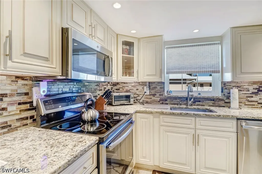 1051 3rd Street S Naples FL 34102