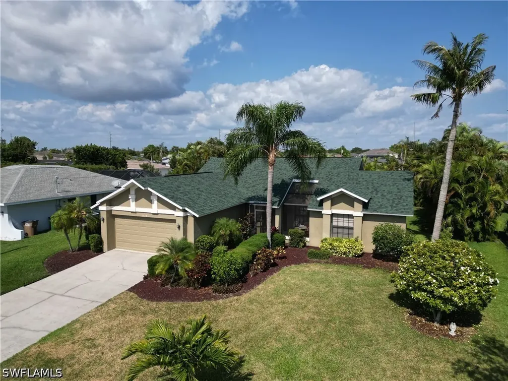 3749 SW 1st Place Cape Coral FL 33914