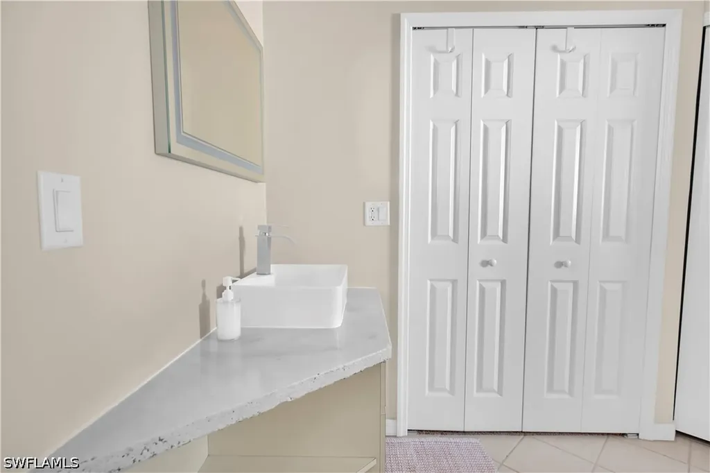 3749 SW 1st Place Cape Coral FL 33914