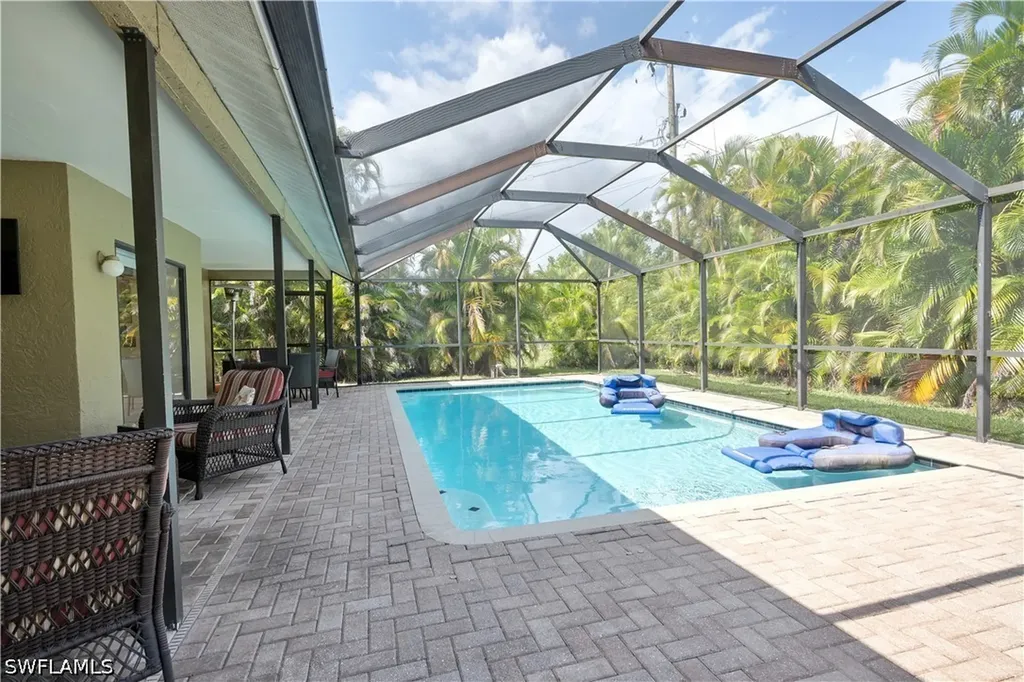 3749 SW 1st Place Cape Coral FL 33914