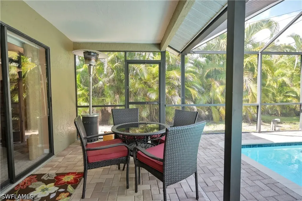 3749 SW 1st Place Cape Coral FL 33914