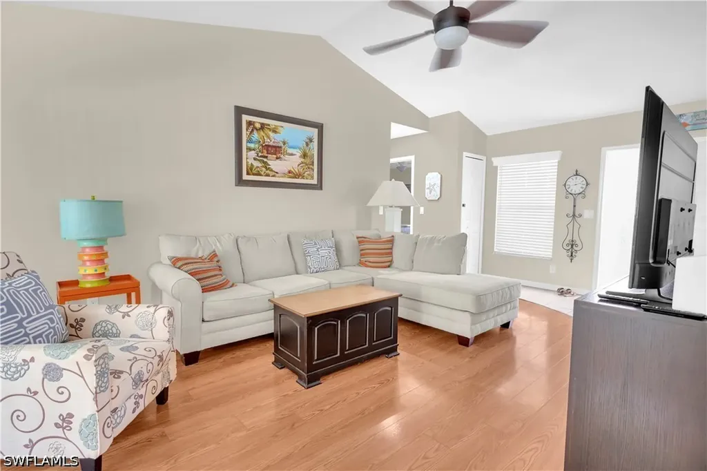 3749 SW 1st Place Cape Coral FL 33914