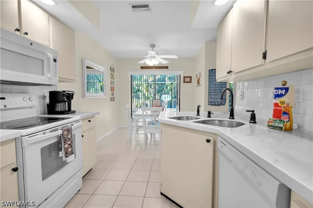 3749 SW 1st Place Cape Coral FL 33914