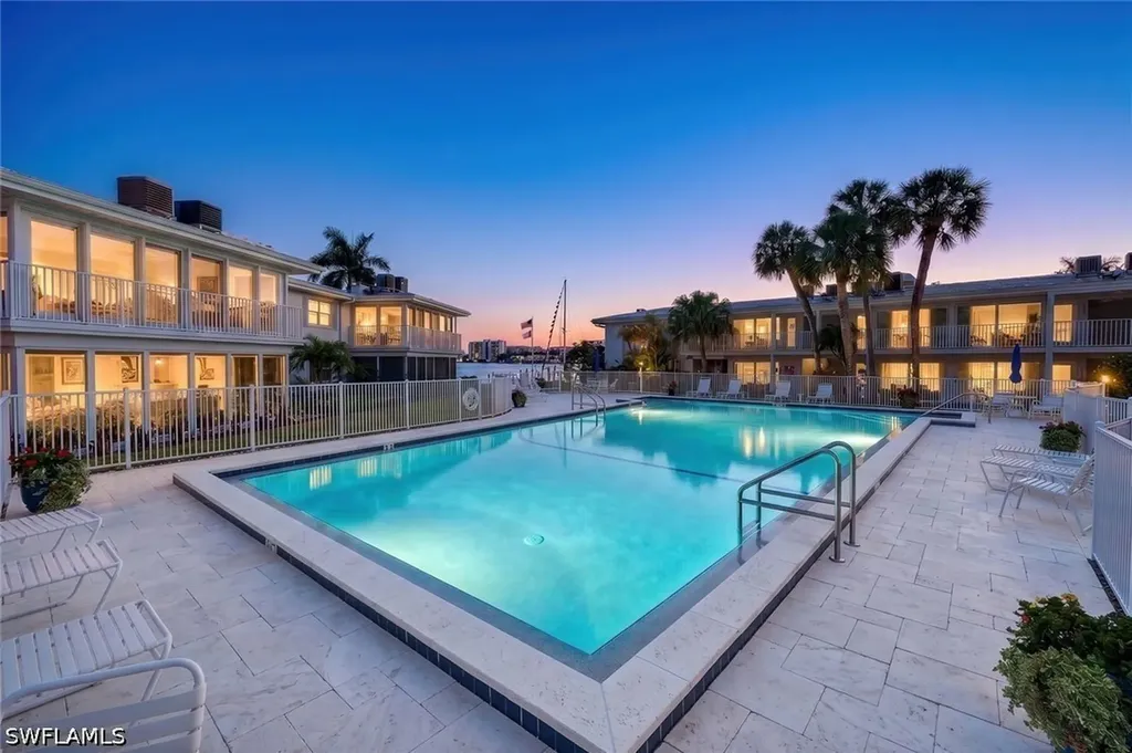388 Harbour Drive Naples FL 34103