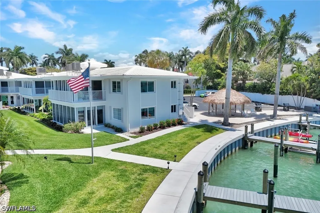 388 Harbour Drive Naples FL 34103
