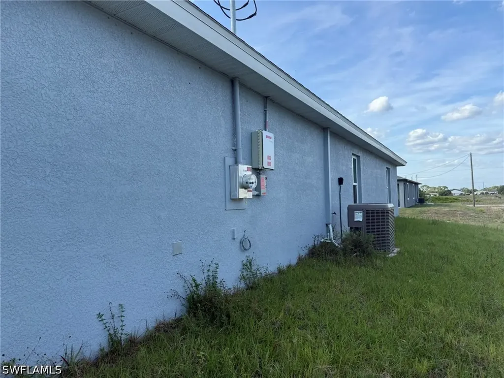 9026 E Justice Circle Labelle FL 33935