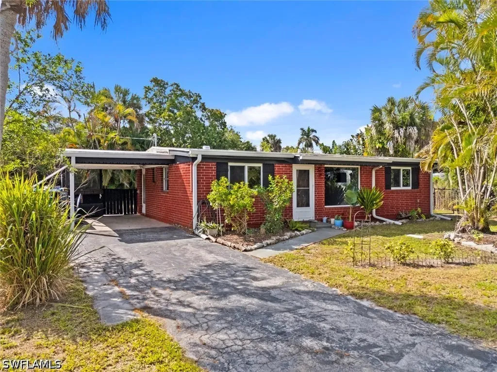 1363 Barbizon Lane Naples FL 34104