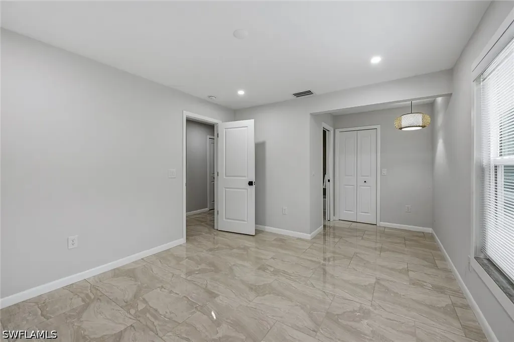 425 Pine Lake Drive Naples FL 34112