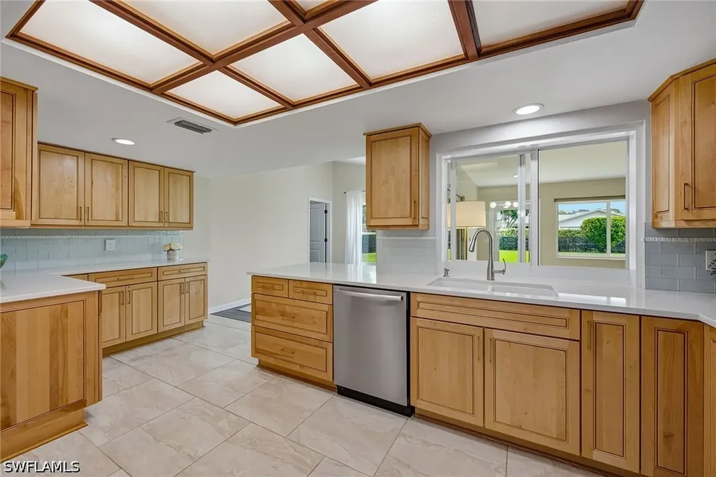 425 Pine Lake Drive Naples FL 34112