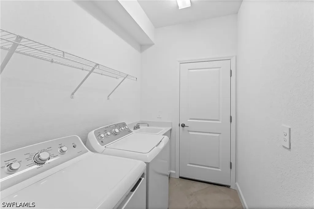 1587 Double Eagle Trail Naples FL 34120