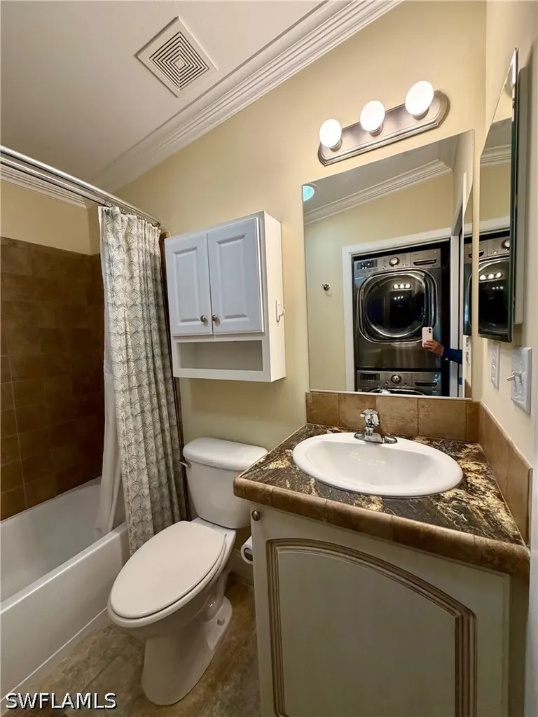 1066 Silver Lakes Boulevard Naples FL 34114